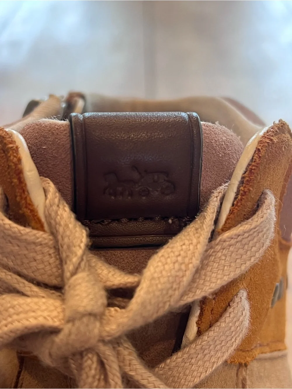 COACH G3887 Women’s 11B Suede High Top Sneakers Beige/Brown Lace-Up Buckle Zip